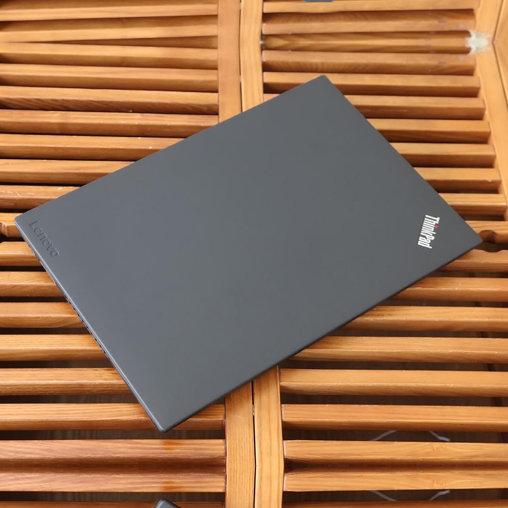 Laptop Lenovo Thinkpad T480 Core i7 8th Gen RAM 32GB SSD MURAH