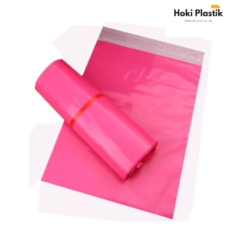 Polymailer Pink 15x25 cm Isi (50pcs) Plastic Packing Olshop Kemasan Lem Pastel Amplop Murah Polos Sablon Fanta Baby Pink Design Custom Kuat Tebal Tipis Plastik Premium Glossy Besar Kecil Bungkus Baju Hijab Hoodie Sepatu Laundry Jilbab Jaket Asesoris