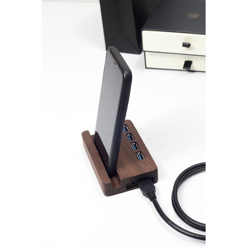 ACES Destkop Phone Stand with Build in USB Hub Extension 3.0