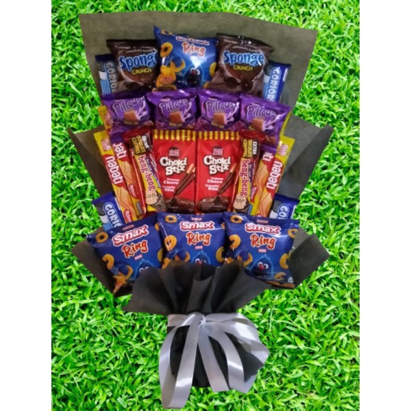 

Buket big premium paket bingkisan Snack sempro wisuda