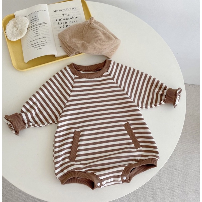 Strippy romper bayi