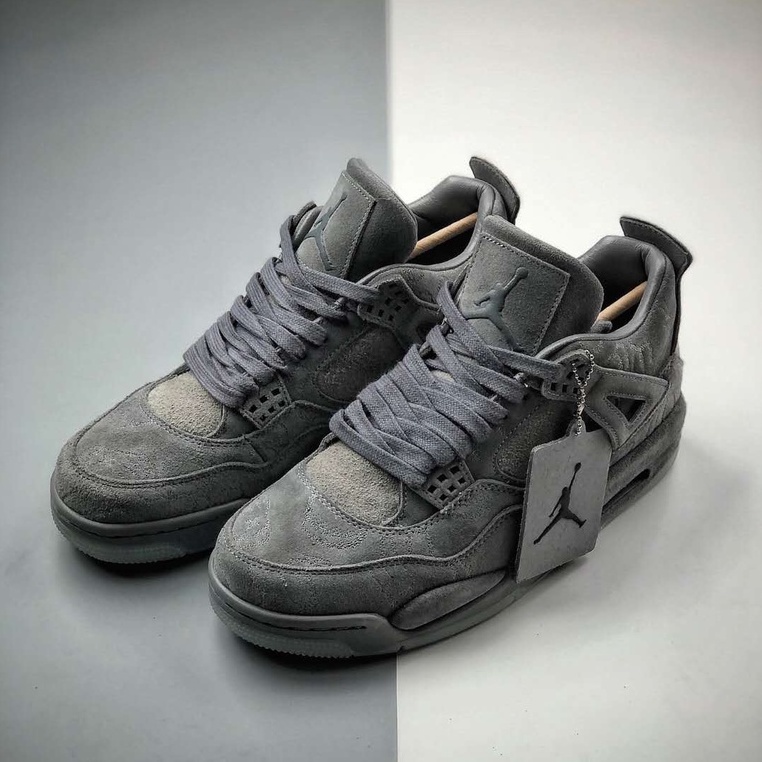 SEPATU NIKE AIR JORDAN RETRO 4 X KAWS V2 ORIGINAL VIETNAM BNIB