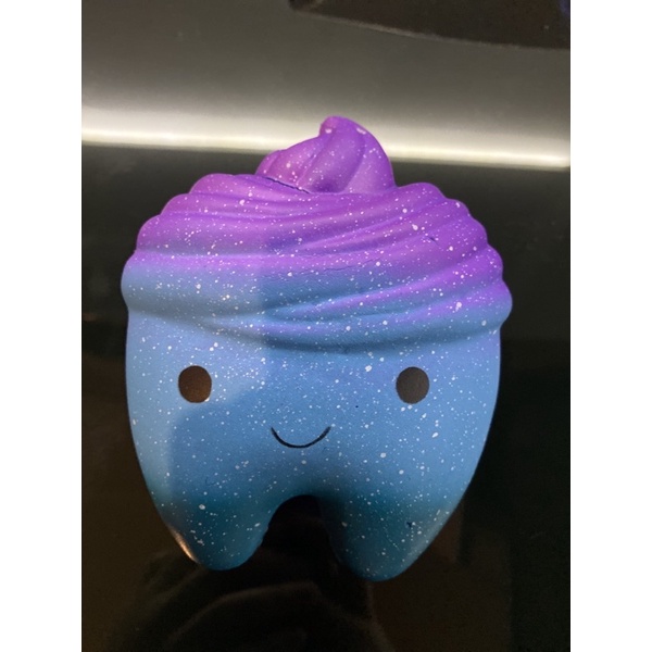 Galaxy tooth cake squishy(preloved)