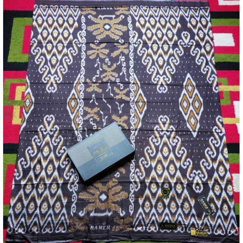 SARUNG HAMER BY TAMER,,HADIR DGN MOTIP MEMUKAU.TYPE KWG (KAWUNG)