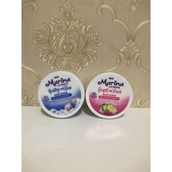 Marina UV White Body Scrub 200ml Biru / Pink