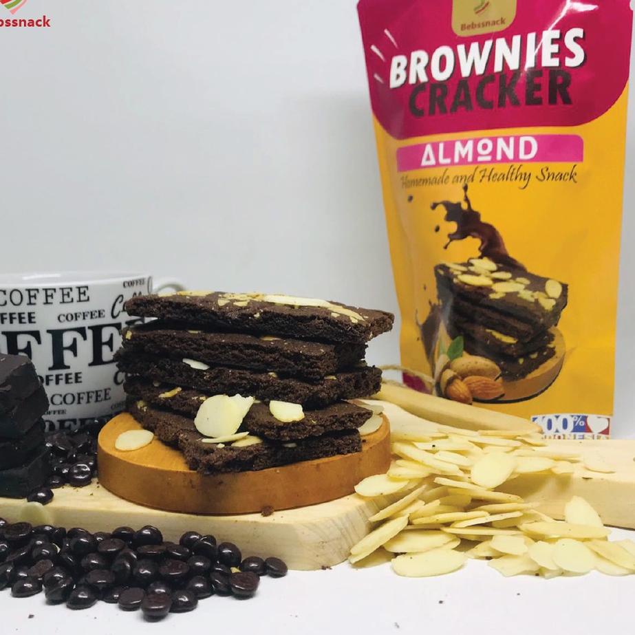 

Brownies Cracker Bebssnack (keripik brownies) murah crispy - kemasan