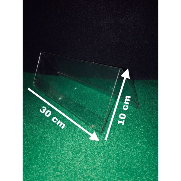 

papan nama meja akrilik 10cm x 30 cm