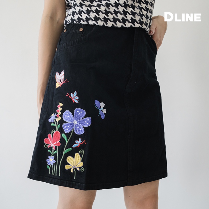 Rok Pendek Bordir Jeans Denim Wanita - Zia Mini Skirt - Hitam DLINE