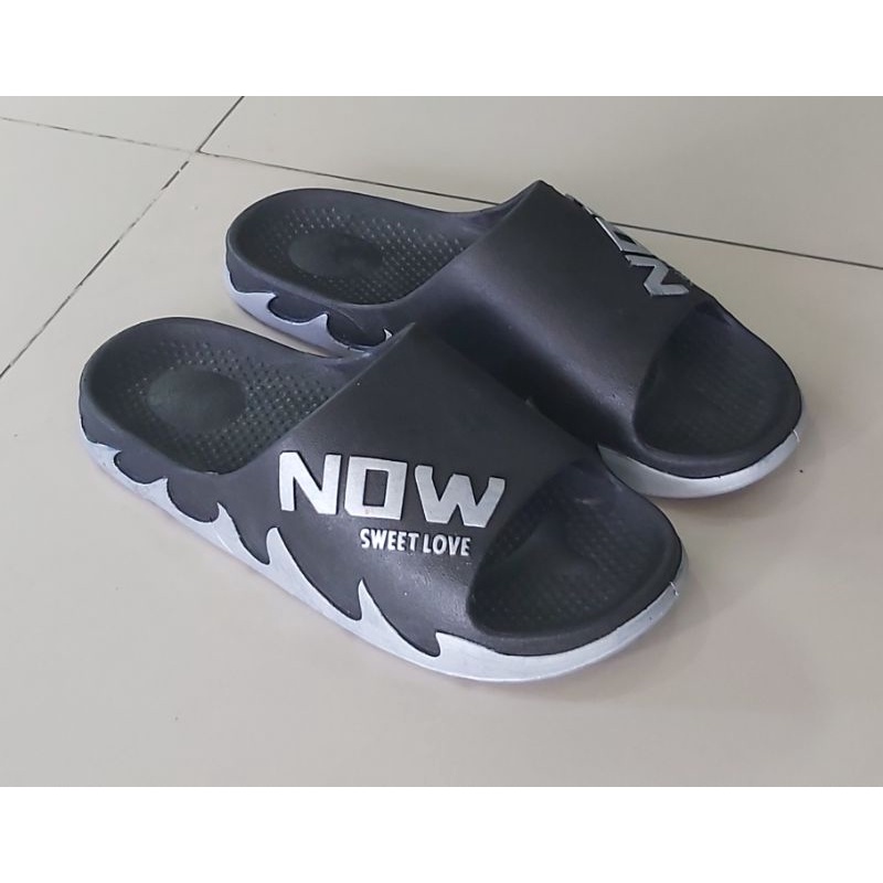 Sandal Karet Pria Q-Now Empuk Tebal Anti Selip Selop Pria PVC