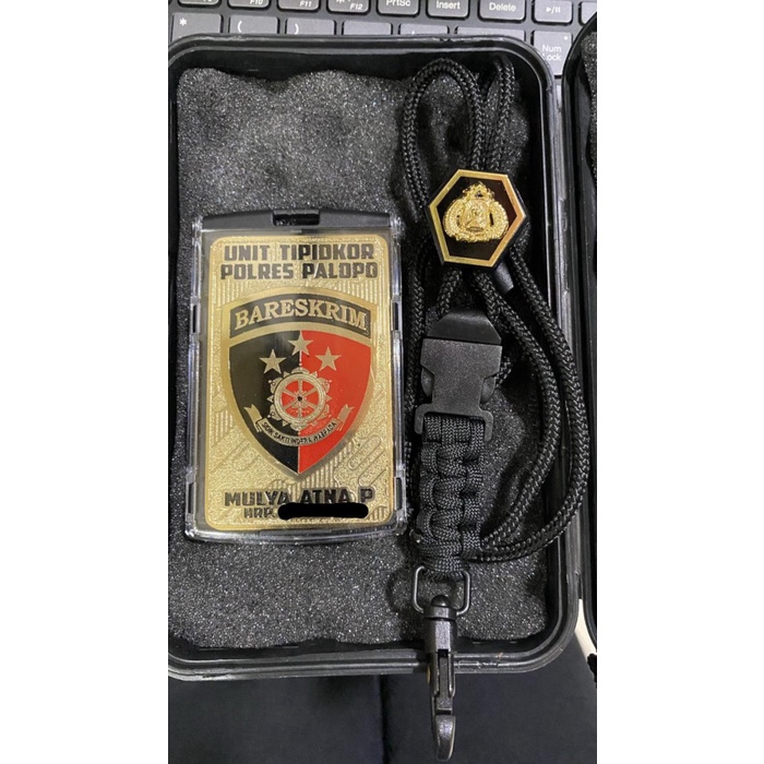 

BERKUALITAS TACTICAL LANYARD BADGE HOLDER (CUSTOM) - SATU PAKET Code 5295