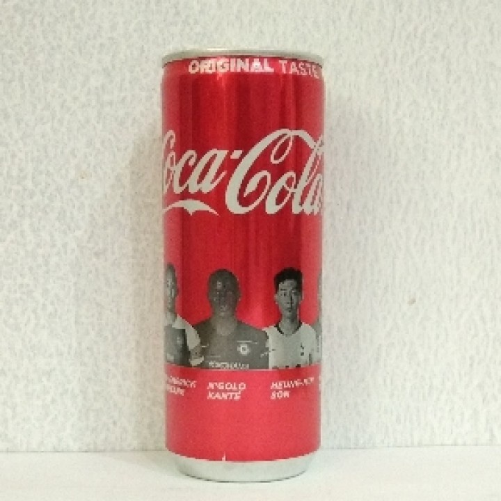 

COCA COLA Soft Drink Slim Kaleng 250ml