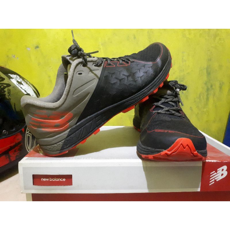 sepatu new bal