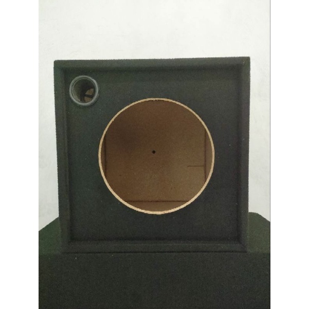 BOX SPEAKER SUBWOFER 8 INCH KOTAK