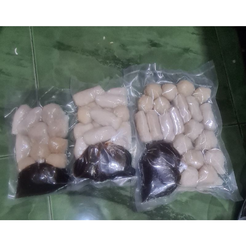 

Pempek ikan tanpa MSG bicek Atri