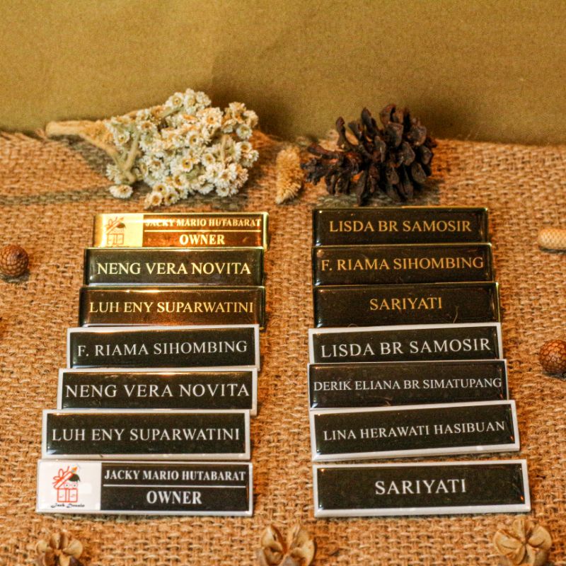 

Name Tag Dada Kuningan dan Akrilik Resin Bisa Satuan, Proses Cepat!