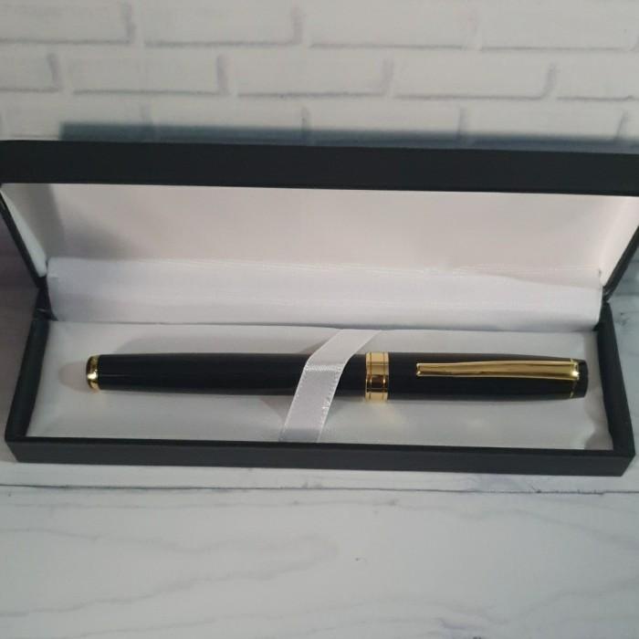 

Pulpen Promosi Metal Roller Ball F1 Hitam Glossy Klip Emas Free Grafir Best Seller