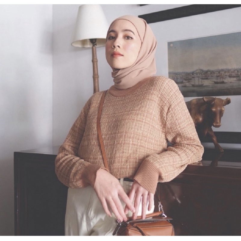 preloved vgc muda official elle sweater