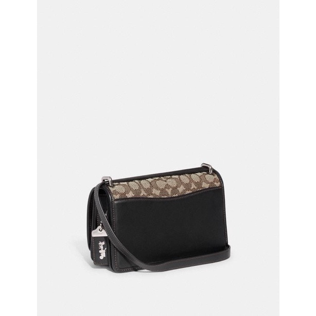 Coach Bandit Shoulder Bag In Signature Textile Jacquard (CD709)