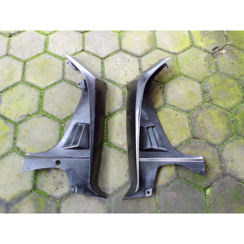 Cover sayap motor suzuki crystal sayap samping suzuki crystal warna hitam original copotan motor mur