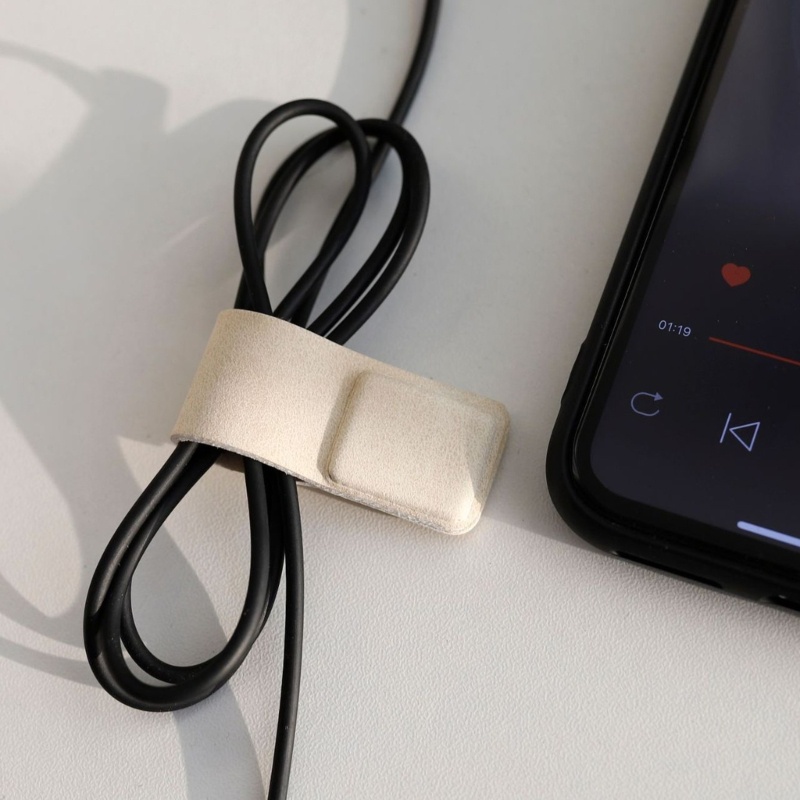 Gro Tali Kabel Kulit Earphone Cord Organizer Magnetic USB Cord Holder Winder
