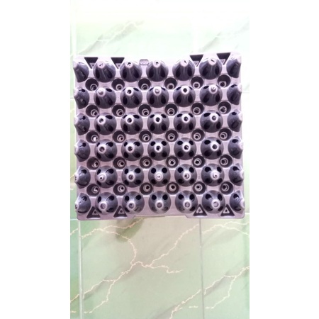 Egg tray plastik Hitam besar