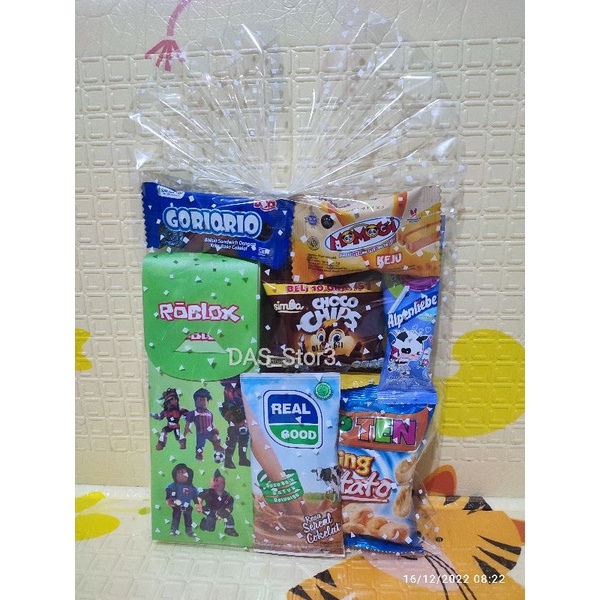 

PAKET SNACK ULTAH PLUS SOUVENIR TEMPAT PENSIL RAKIT TERMURAH JAKSEL..