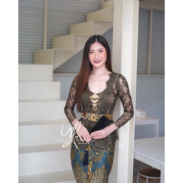 Set Kebaya Glossy Green Seaweed