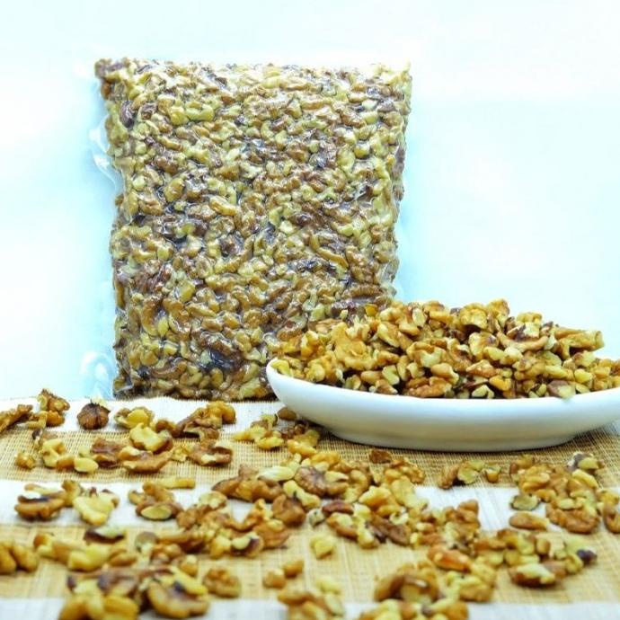 

Walnut PECAH 1 kg