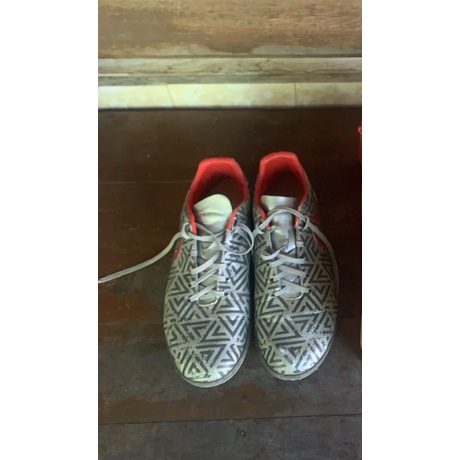 sepatu futsal ortus jogosala shockwave size 40