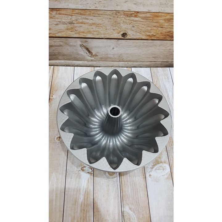 Loyang Corol Pan MG 008, Loyang Marmer