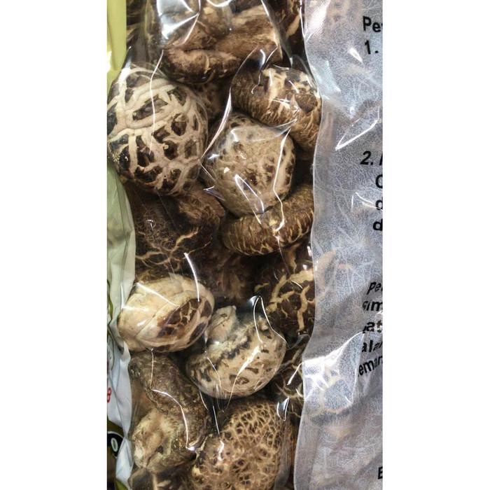 

Jamur Shitake Xiang Gu Hioko Fragrant Mushroom 500 G Best Seller