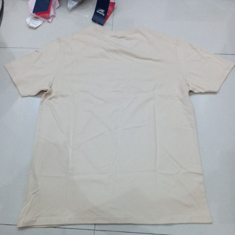 Kaos Reebok Reebasic Men Graphictee Cream