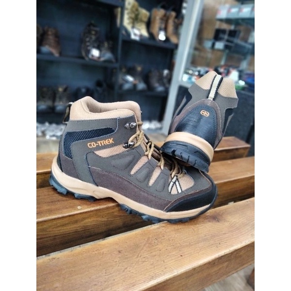 SEPATU CO-TREK NEW SUMMIT