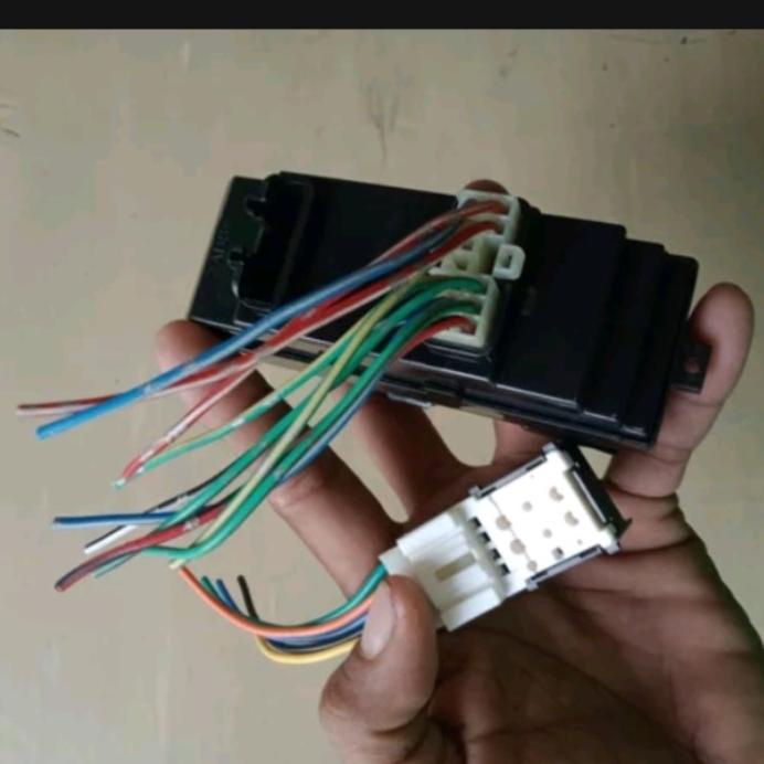 

GRATIS ONGKIR!! SWITCH SAKLAR POWER WINDOW DAN SOKETNYA DAIHATSU LUXIO