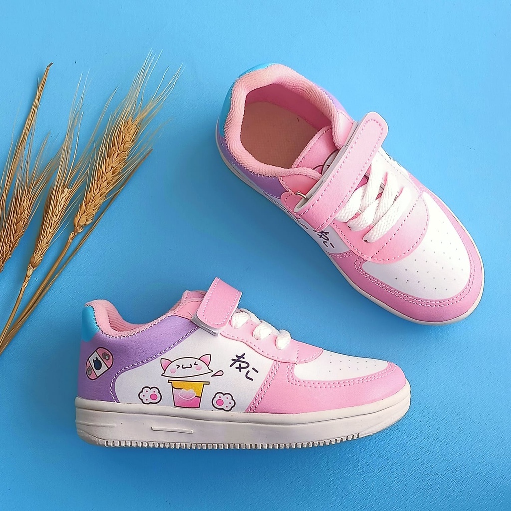 Sneakers anak perekat tali KUCING PINK