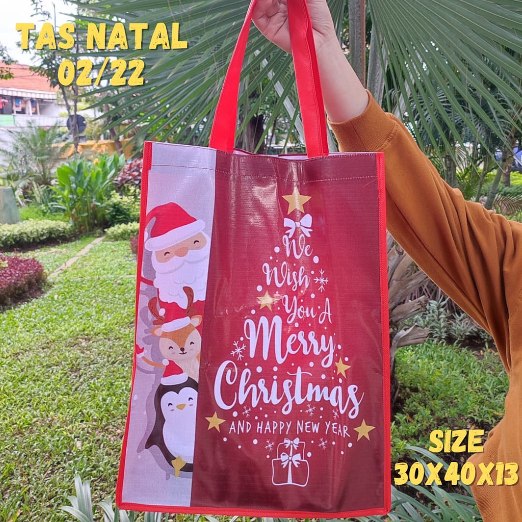 

Tas Custom Merry Christmas Pohon Cemara / Goodie Bag Natal / Tas Spundbond Bingkisan Natal / Tas Natal Custom