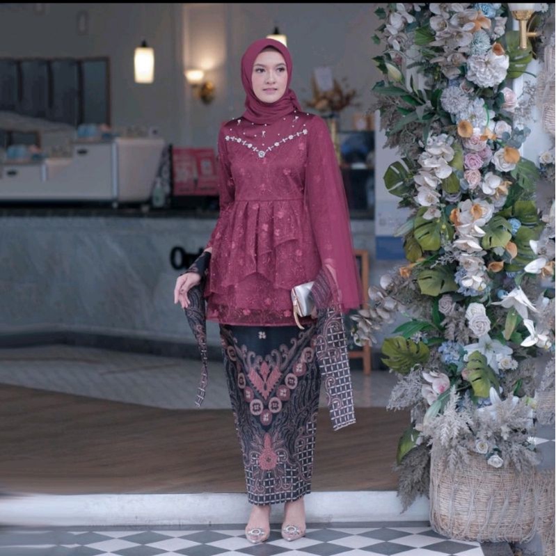 BATIK EXPRESS - NEW ARRIVAL NABILA MARON BAJU KEBAYA BRUKAT TULLE MODERN KEBAYA WISUDA KEKINIAN ATASAN KEBAYA REMAJA DEWASA ALLSIZE KEBAYA LAMARAN BAJU COUPLE TUNANGAN TERBARU 2022