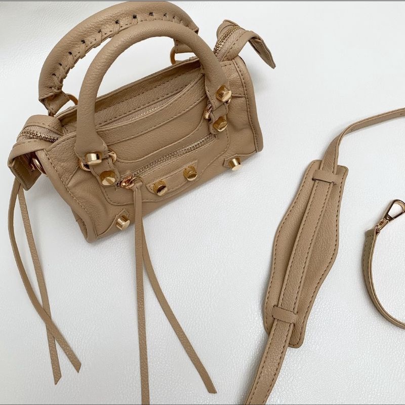 baby beya bag broken white