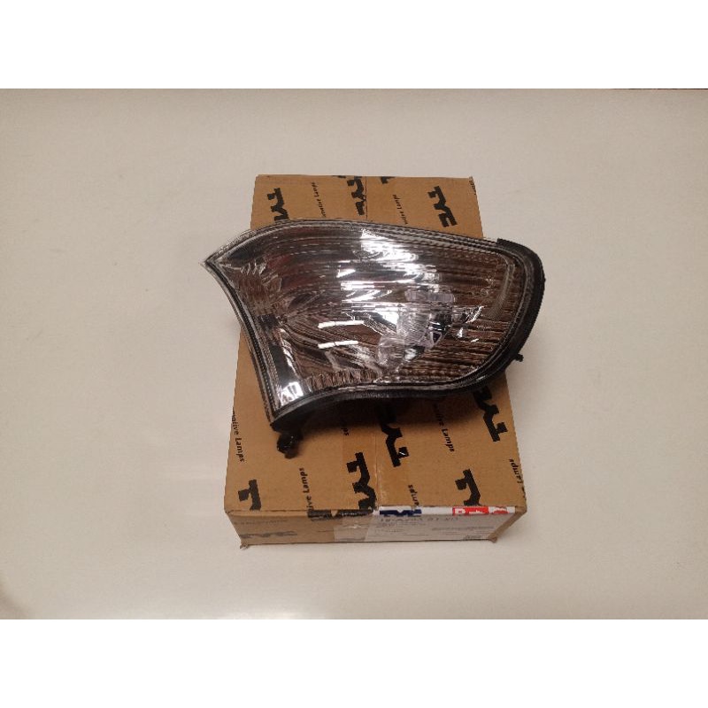 Lampu Sein Depan Kijang Efi Krista  2002-2004