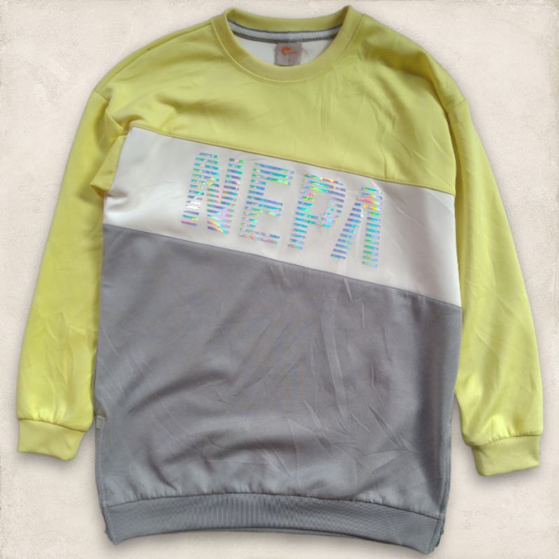 Crewneck Sweater CN Color Block Nepa Second Seken Original Like New