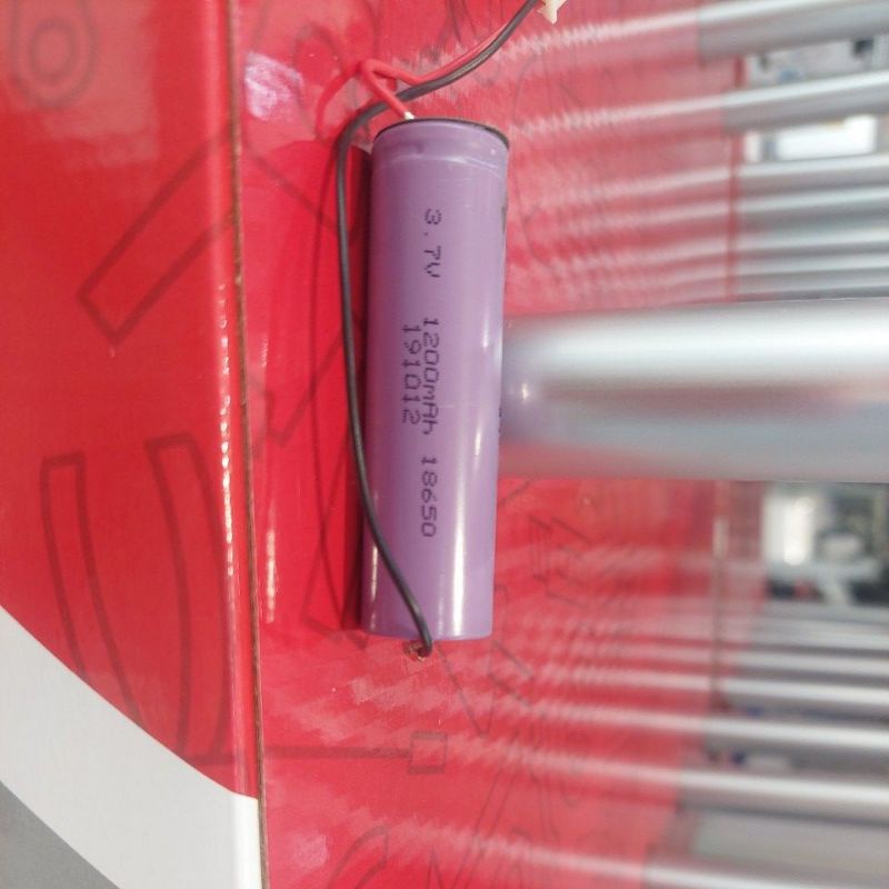 krisbow Baterry Reachargeable 3,7 V 1200 MAH