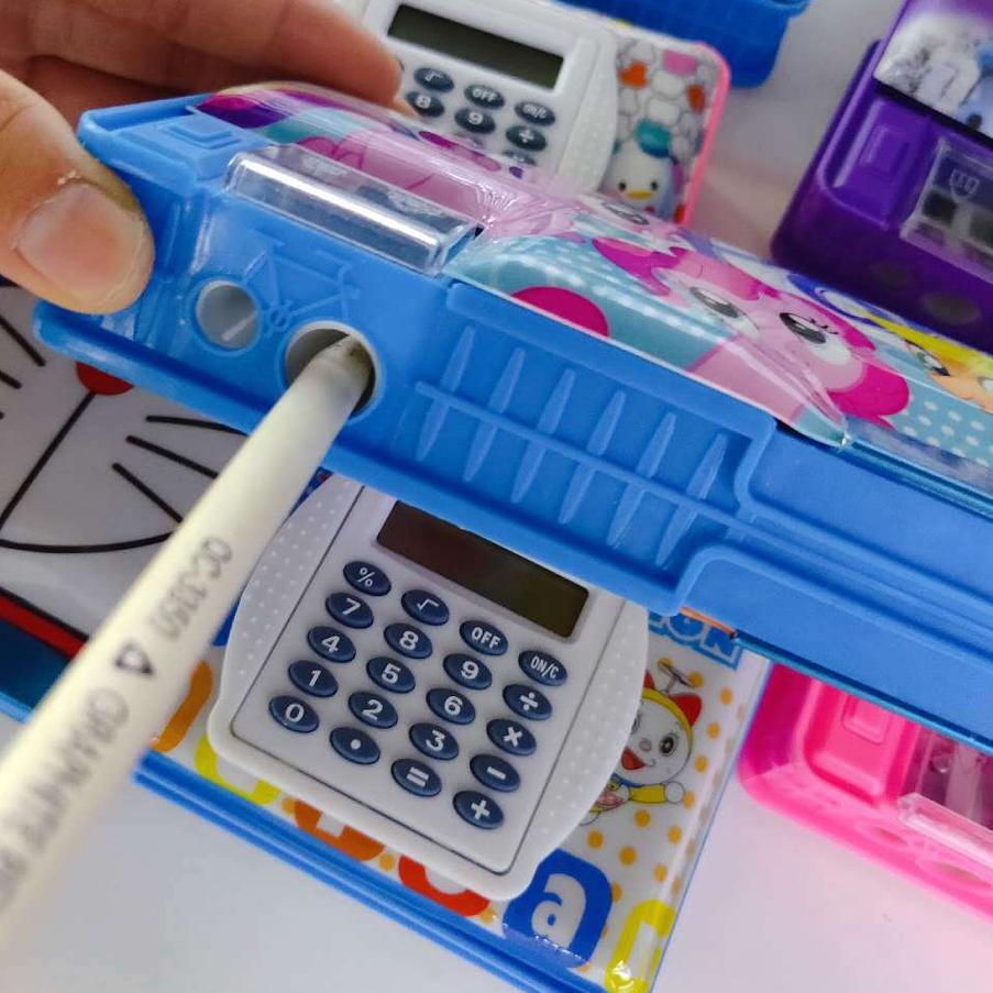 

Bagus Dipakai TEMPAT PENSIL KALKULATOR MOTIF KARTUN LUCU UNIK / KOTAK PULPEN / TEMPAT ALAT TULIS PGS;