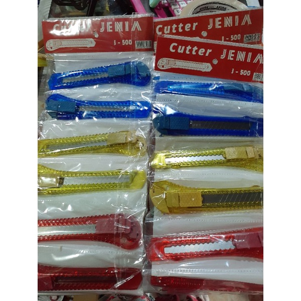 

PISAU CUTTER BESAR MURAH BAGUS ISI 1LUSIN ( 12PCS)