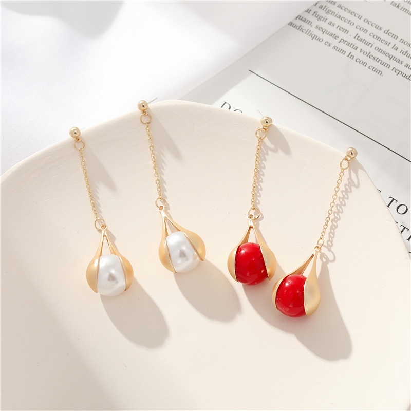 Temperamen Mutiara Jumbai Liontin Ear Studs/ INS Anting Bentuk Tetesan Air Geometris/ Anting Stud Canggih Logam Sederhana