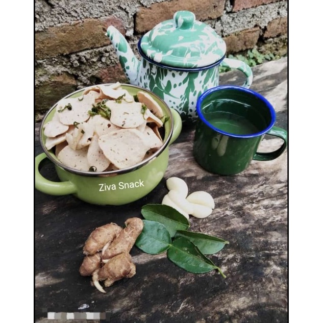 

BASRENGkripik asin gurih daun jeruk 250grm