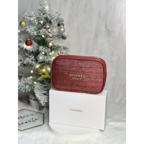 Chanel Beaute xmas edition pouch (red xmas)