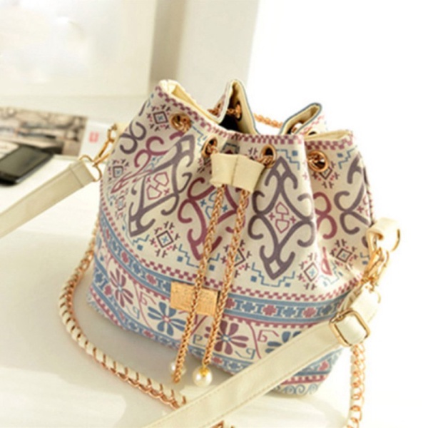 

Unik Tas Selempang Wanita Drawstring - XK074 - White Limited