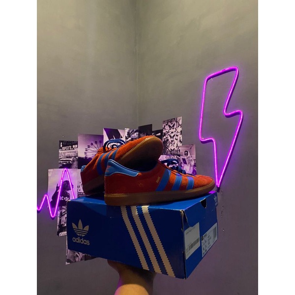 adidas rouge uk 40 Red Blue City Series