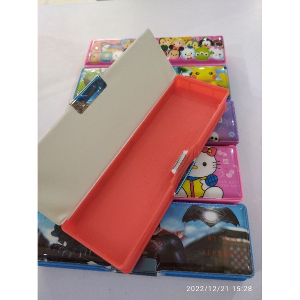 

Tempat pensil magnet mini