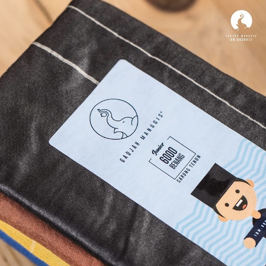 Sarung Anak SD SMP Gadjah Manggis - Kain Polos Motif Warna Murah Gajah Junior Kecil Remaja Laki Tanggung Sekolah Santri Madrasah Sholat Muslim Kado Hadiah Hitam Biru Navy Merah Coklat Hijau Kuning Umur Usia Tahun Kelas 1 2 3 4 5 6 7 8 9 10 11 12 13 14 15